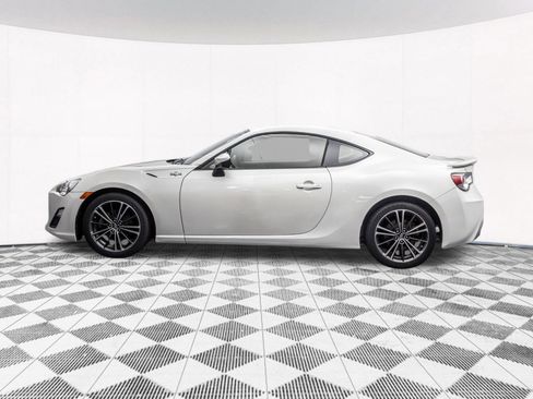 Used 2015 Scion FR-S RWD image 7