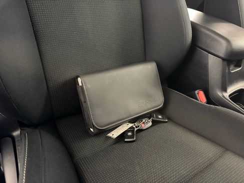 Used 2017 Toyota RAV4 XLE image 35