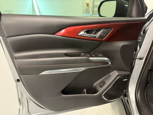 Used 2024 Chevrolet Traverse RS image 14