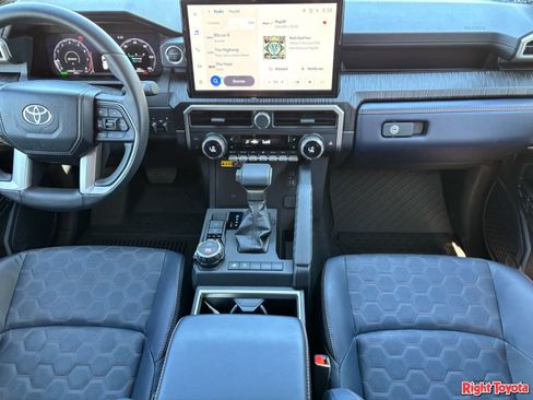 Used 2026 Toyota 4Runner Platinum AWD/4WD image 16
