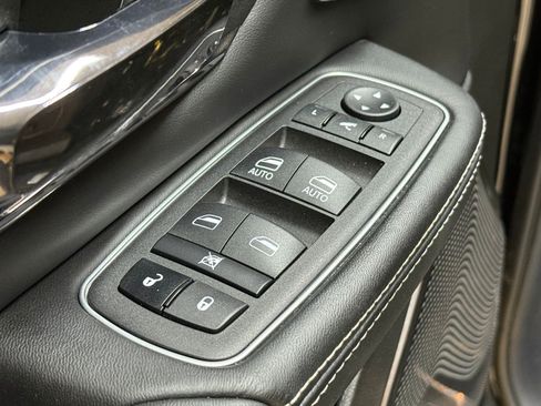 Used 2024 RAM 1500 Limited image 25