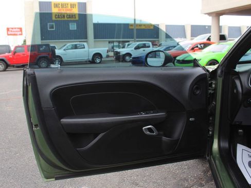 Used 2018 Dodge Challenger GT w/ GT Interior Package AWD/4WD image 17