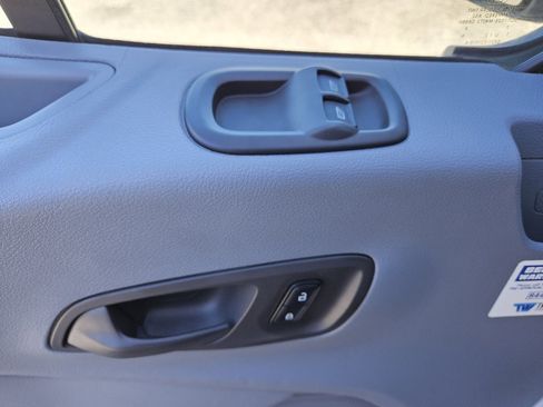 Used 2017 Ford Transit 350 XL image 11