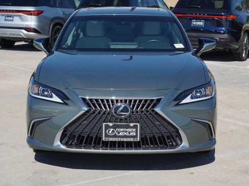Certified 2025 Lexus ES 350 w/ Premium Package image 2
