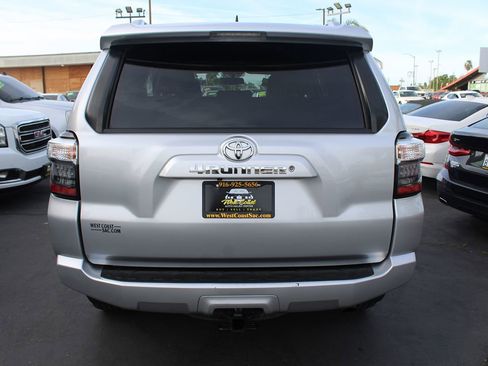 Used 2017 Toyota 4Runner SR5 Premium image 6