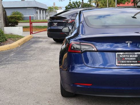 Used 2023 Tesla Model 3 Standard Range RWD image 16