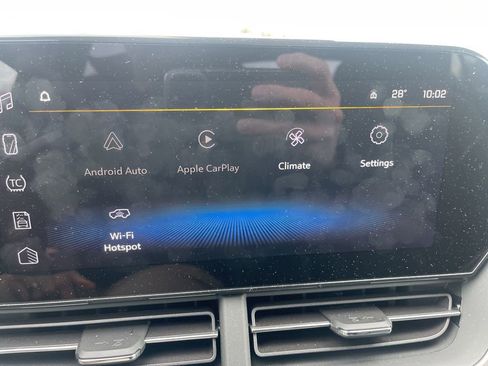 Used 2024 Chevrolet Trax ACTIV w/ Driver Confidence Package image 17