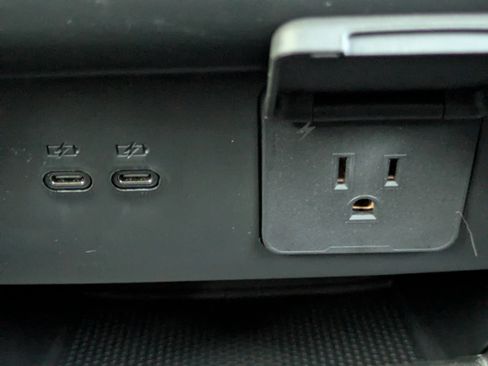 New 2026 Chevrolet Traverse RS w/ LPO, Floor Liner Package AWD/4WD image 11