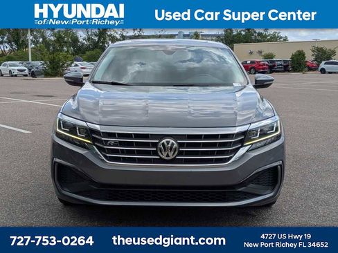 Used 2020 Volkswagen Passat 2.0T R-Line FWD image 8
