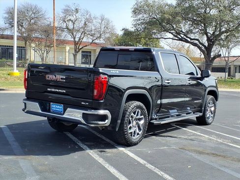 Used 2022 GMC Sierra 1500 SLT w/ SLT Convenience Package image 9