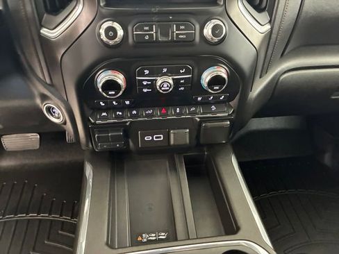 Used 2021 GMC Sierra 1500 AT4 w/ AT4 Premium Package AWD/4WD image 21