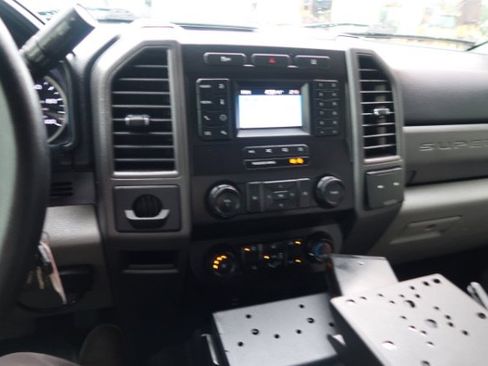 Used 2021 Ford F250 XL w/ Power Equipment Group RWD image 13