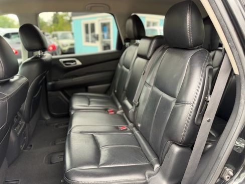 Used 2015 Nissan Pathfinder SL w/ Cargo Package AWD/4WD image 11