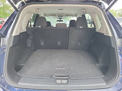 Used 2025 Nissan Rogue SV AWD/4WD image 8