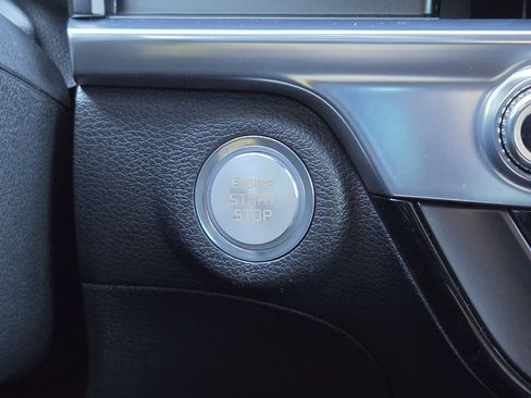 Certified 2025 Kia Telluride EX w/ EX Captain's Chair Package image 20