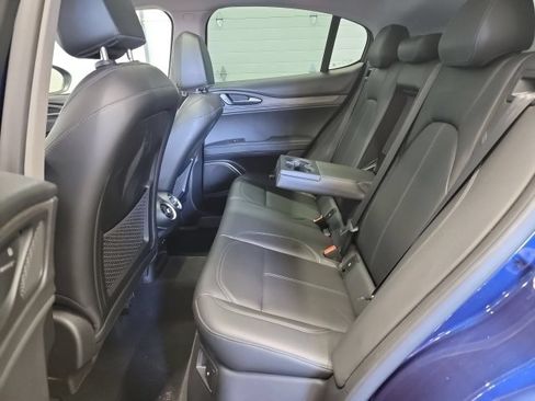Used 2021 Alfa Romeo Stelvio Ti AWD/4WD image 28