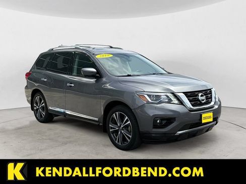Used 2018 Nissan Pathfinder Platinum AWD/4WD image 7
