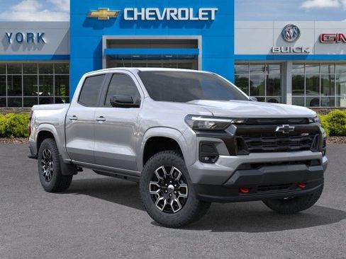 Used 2026 Chevrolet Colorado Z71 w/ Technology Package AWD/4WD image 7