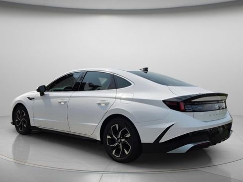Used 2024 Hyundai Sonata SEL FWD image 4