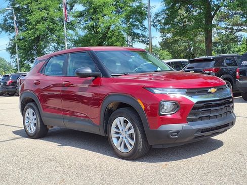 Used 2021 Chevrolet TrailBlazer LS AWD/4WD image 3