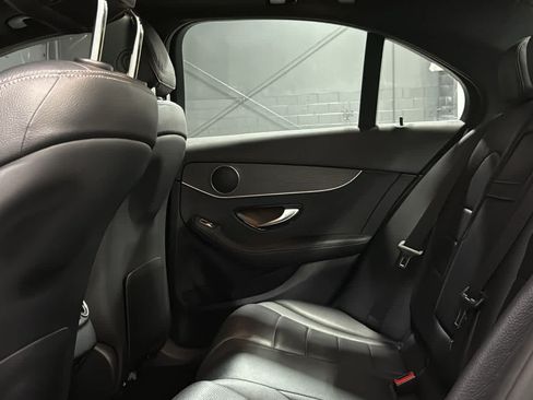 Used 2021 Mercedes-Benz C 300 4MATIC Sedan image 21