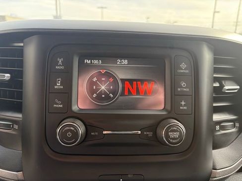 Used 2024 RAM 3500 Tradesman w/ Chrome Appearance Group image 17