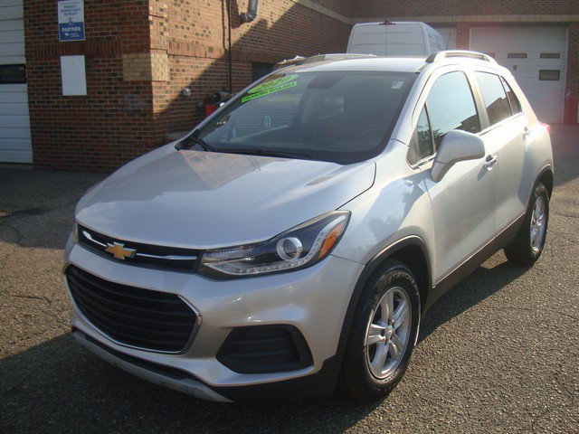 Used 2020 Chevrolet Trax LT w/ LT Convenience Package FWD image 1