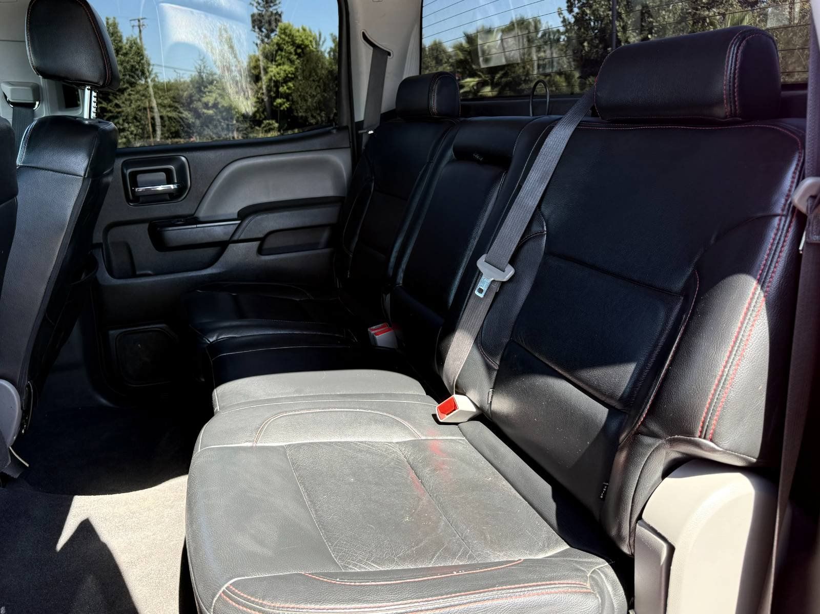 Used 2018 Chevrolet Silverado 1500 Custom w/ Custom Convenience Package AWD/4WD image 18