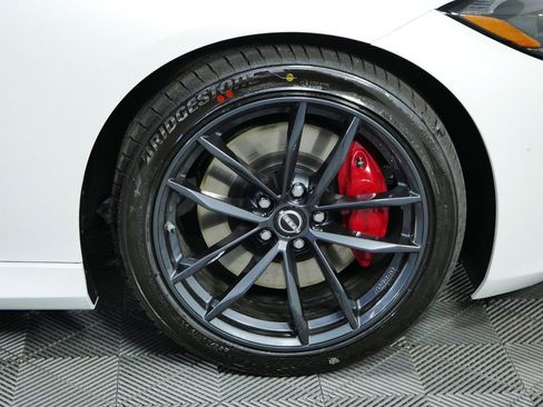 New 2024 Nissan Z Performance w/ Floor Mat Package image 11