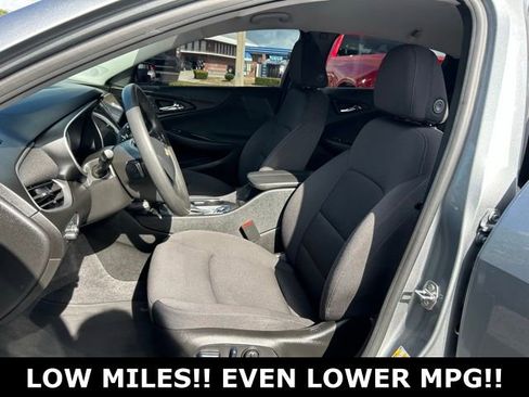 Used 2024 Chevrolet Malibu LT image 14