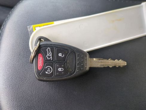 Used 2013 Chrysler 200 Touring w/ Cold Weather Group image 31