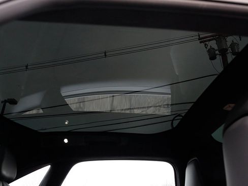 Used 2024 Lucid Air Touring image 22