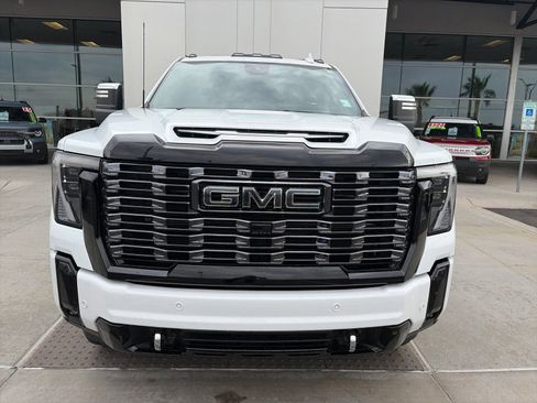 Used 2025 GMC Sierra 2500 Denali Ultimate AWD/4WD image 10