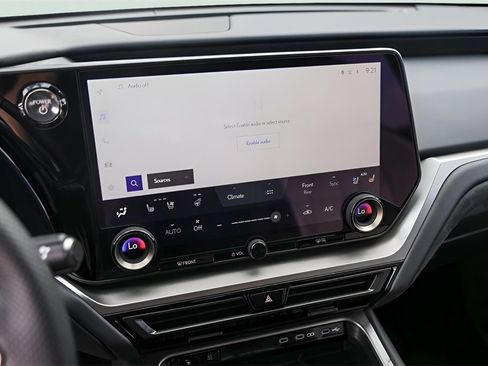 Used 2026 Lexus TX 500h AWD w/ Technology Package image 19