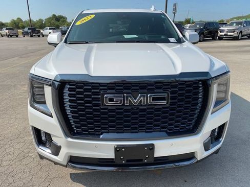 Used 2023 GMC Yukon Denali Ultimate AWD/4WD image 9