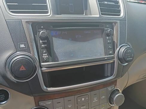 Used 2013 Toyota Highlander Limited FWD image 11
