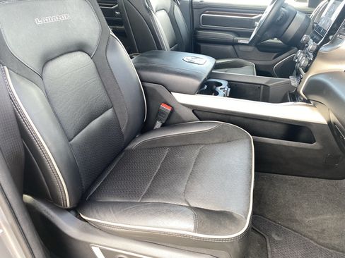 Used 2022 RAM 1500 Laramie AWD/4WD image 10