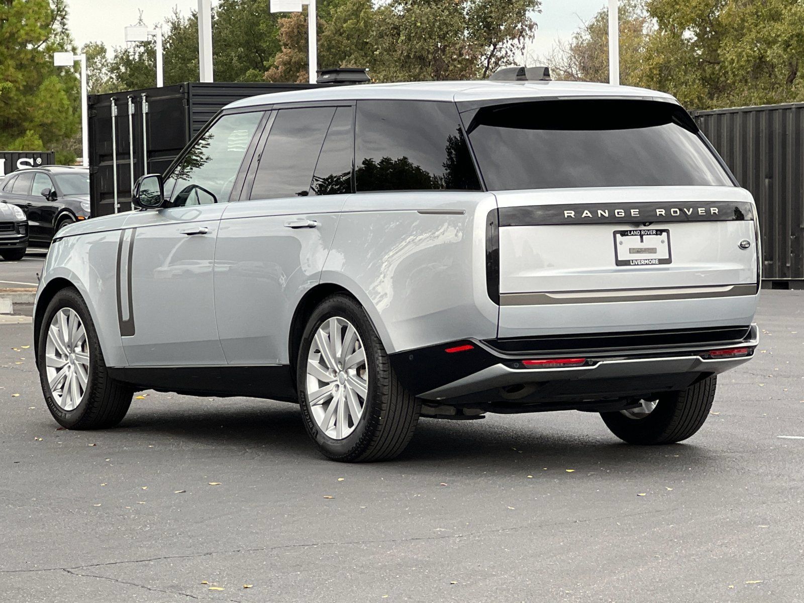 Used 2023 Land Rover Range Rover SE AWD/4WD image 4