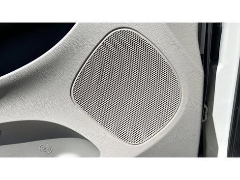 Used 2013 RAM C/V Tradesman w/ UConnect Hands-Free Group FWD image 27