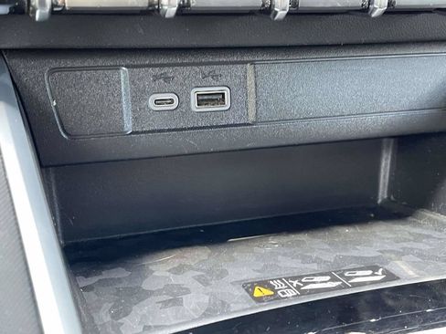 Used 2025 Chevrolet Colorado Z71 AWD/4WD image 20