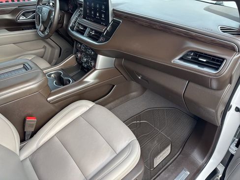 Used 2021 Chevrolet Tahoe Z71 w/ Rear Media and Nav Package AWD/4WD image 35