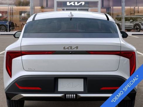 New 2025 Kia K4 EX image 13