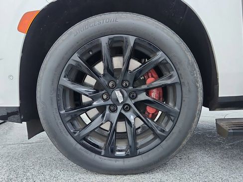 Used 2022 Cadillac Escalade Sport Platinum image 13