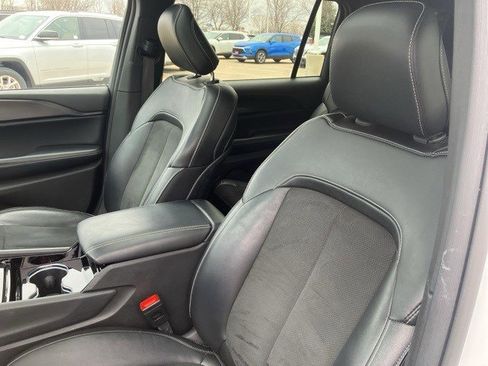 Certified 2023 Jeep Grand Cherokee L Laredo image 12