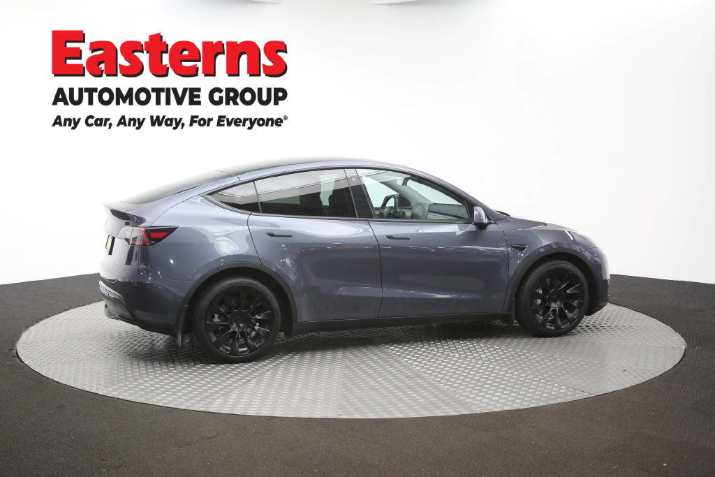 Used 2022 Tesla Model Y Long Range AWD/4WD image 40