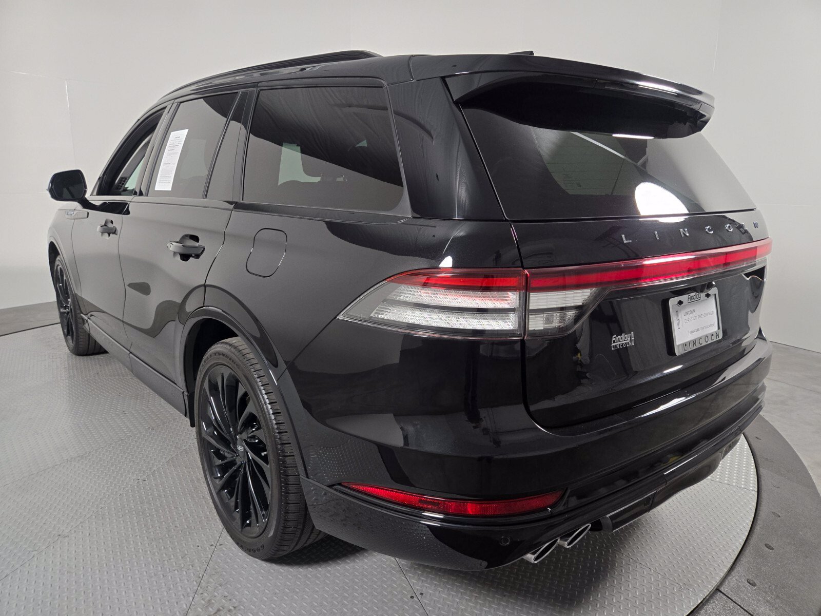 Used 2025 Lincoln Aviator Reserve w/ Equipment Group 201A AWD/4WD image 6