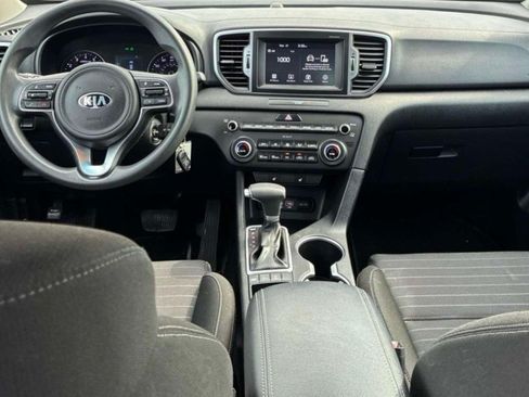 Used 2017 Kia Sportage LX w/ LX Popular Package AWD/4WD image 4