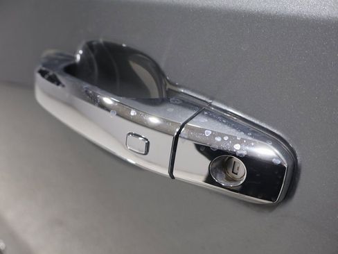 Used 2023 GMC Sierra 1500 SLT w/ SLT Premium Plus Package image 12