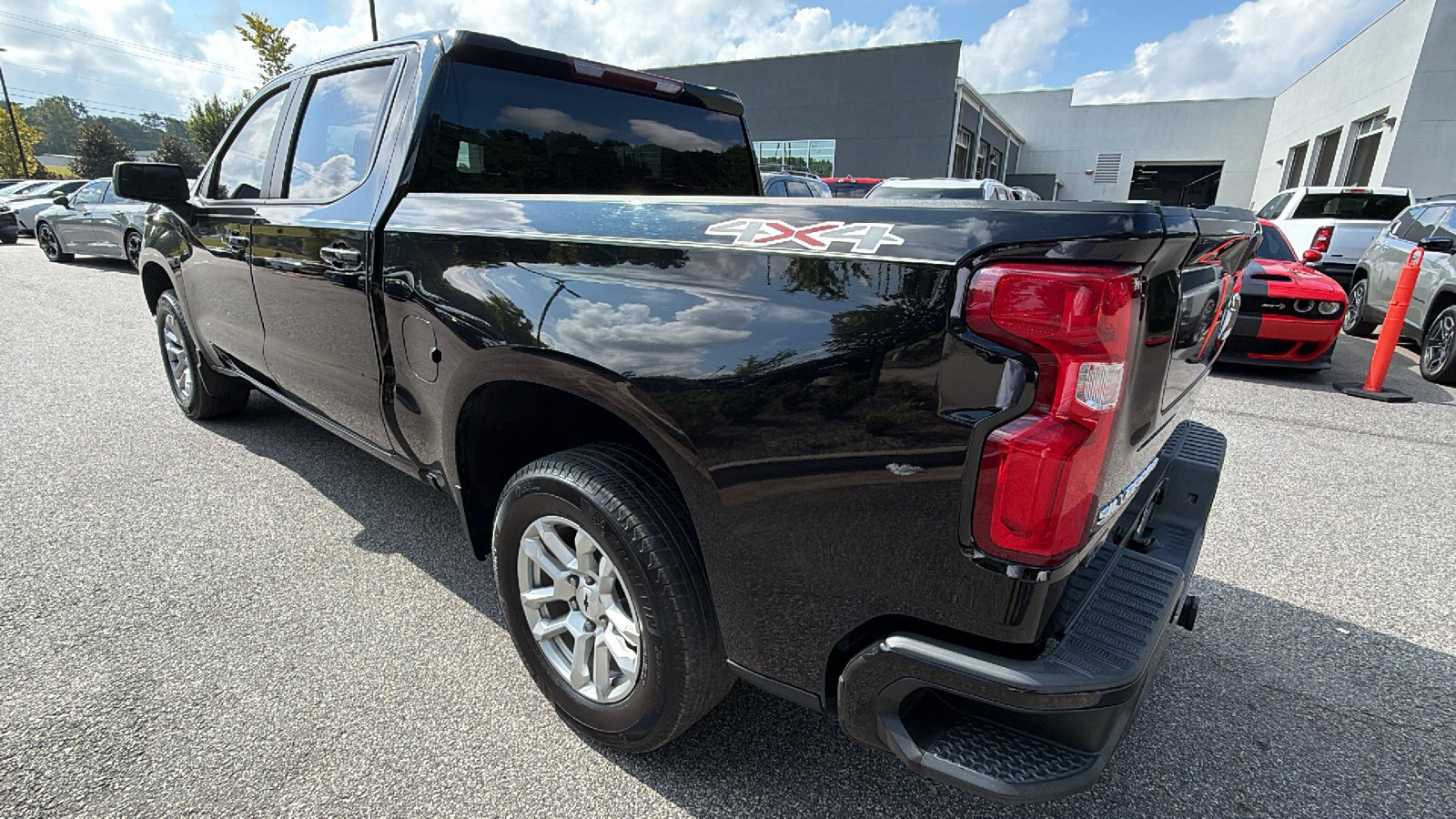Used 2022 Chevrolet Silverado 1500 RST w/ Protection Package AWD/4WD image 10