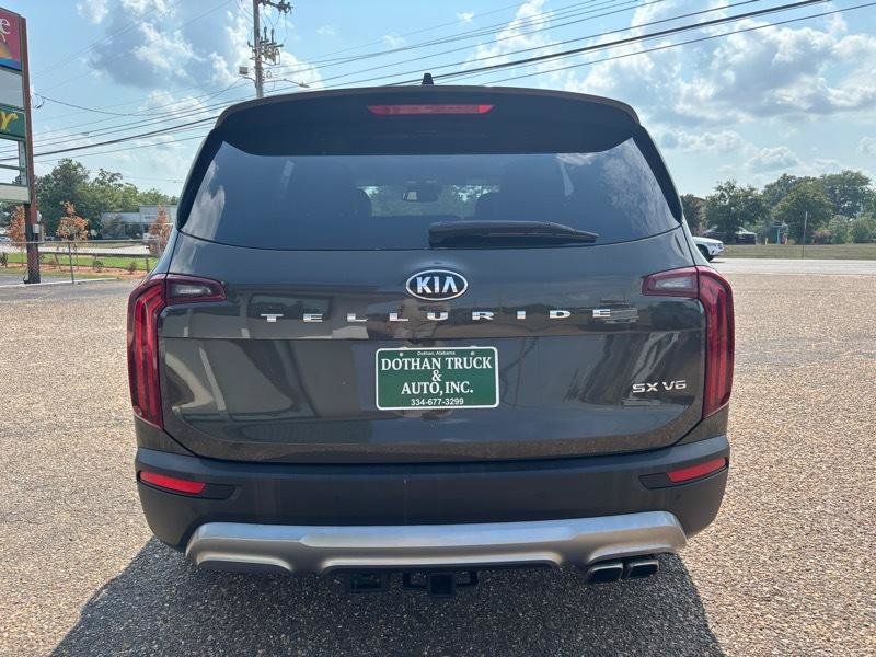 Used 2020 Kia Telluride SX w/ Towing Package FWD image 4